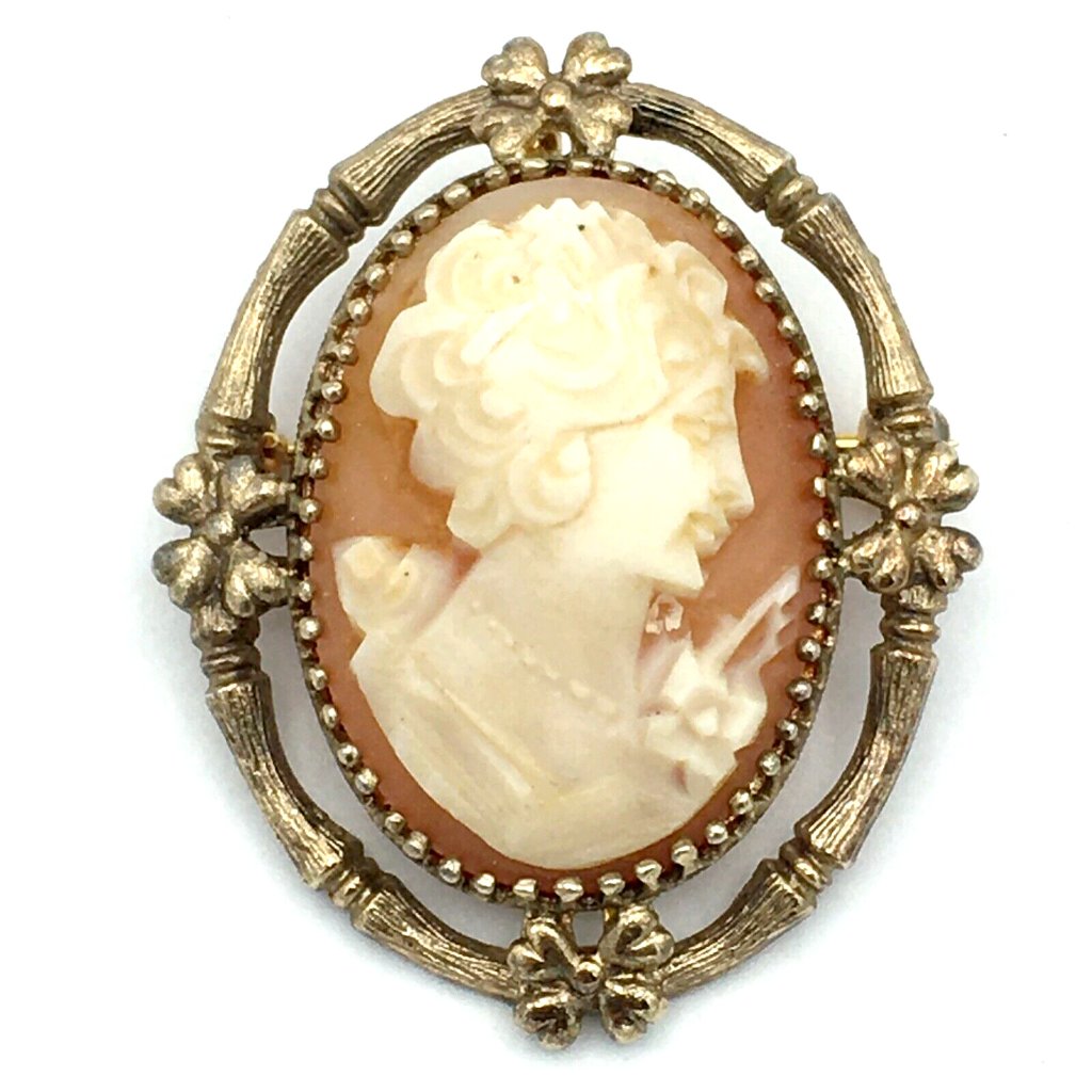 Karen Lynne Shell Cameo Vtg Pin Pendant - 1.5